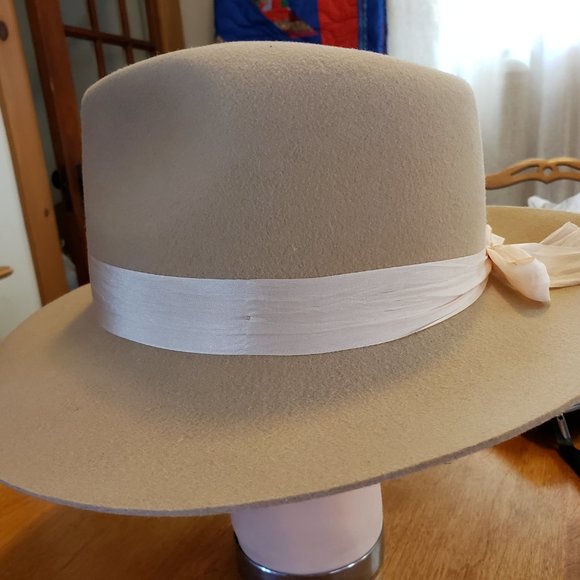 LACK OF COLOR  Hat. Medium. FREE GIFT!! main image 4